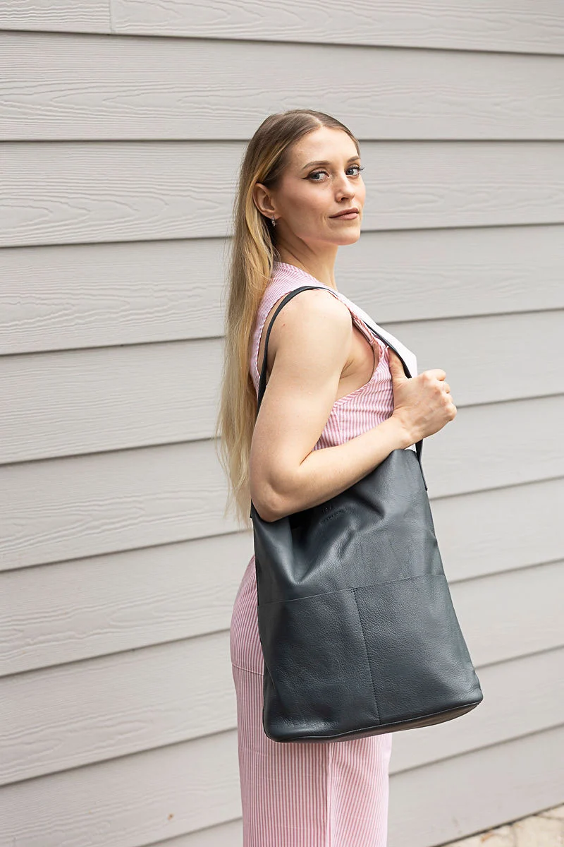 Lila Pocket Tote Moonlight Blue