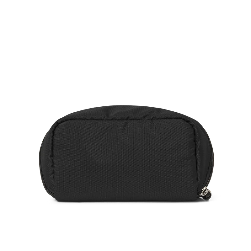 Medium Nylon Clam Sminkväska