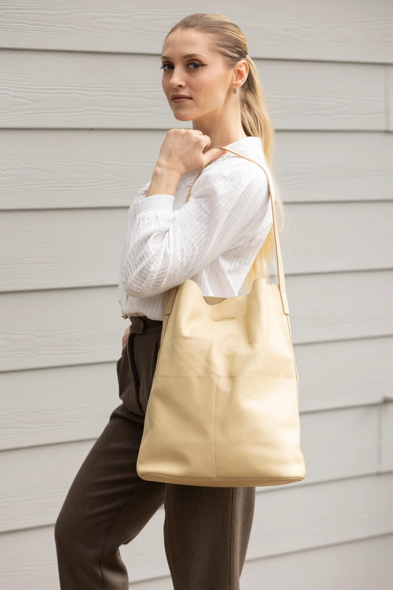 Lila Pocket Tote Butter Beige