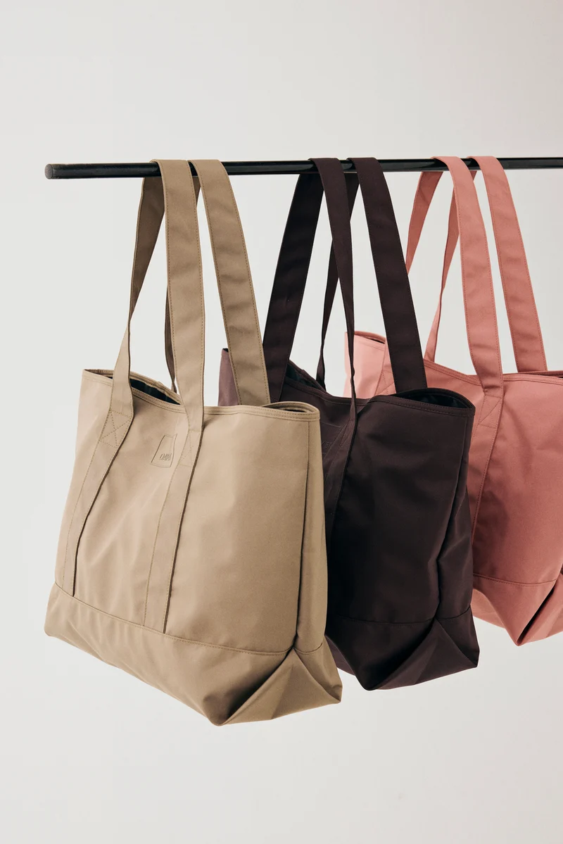 Large Mono Tote Väska