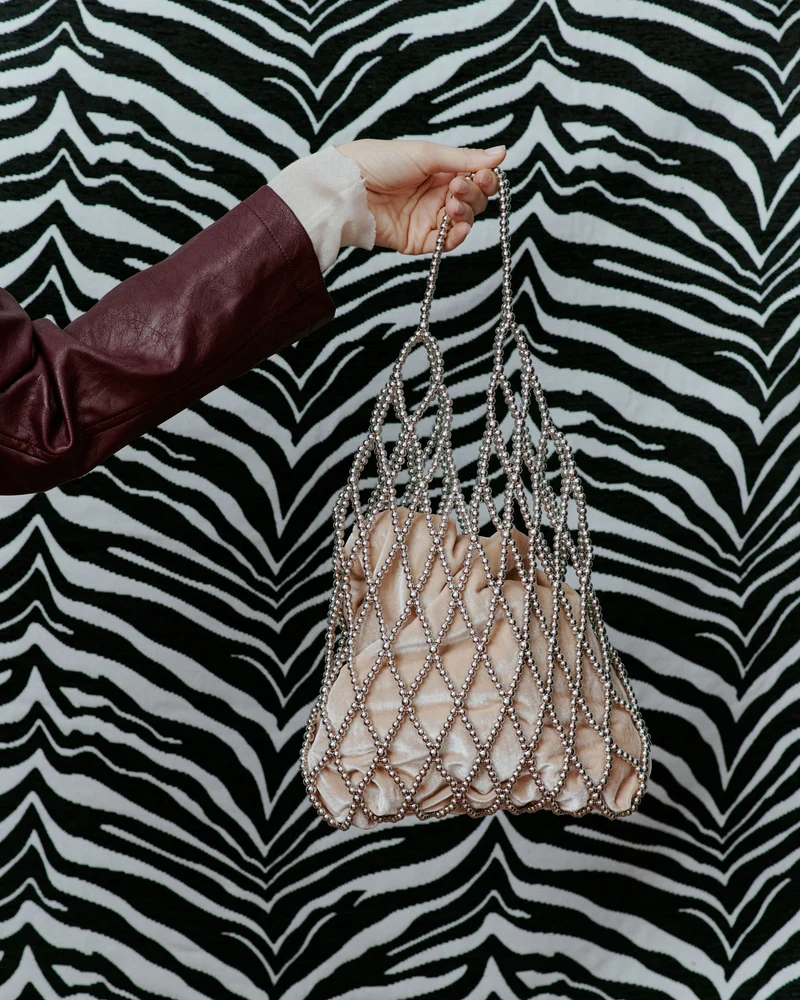 Medium Beaded Chrome Håndtaske