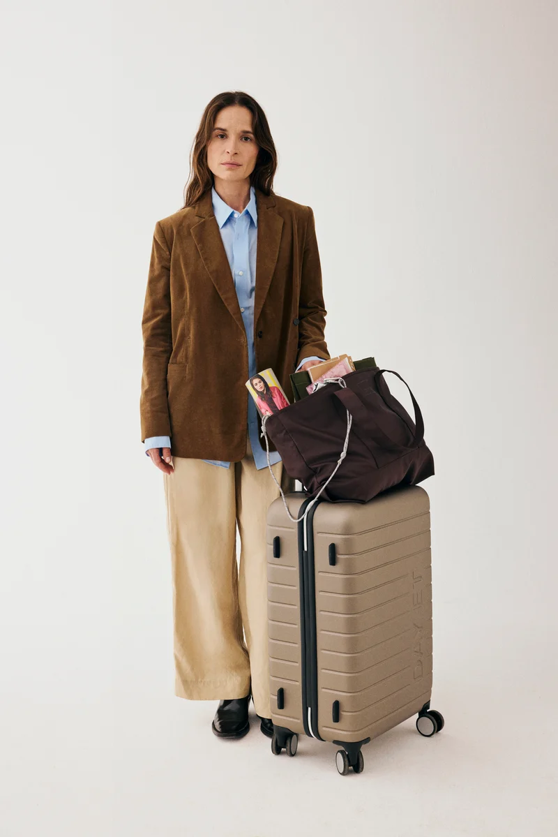 Medium 24" Lux Check-In Resväska