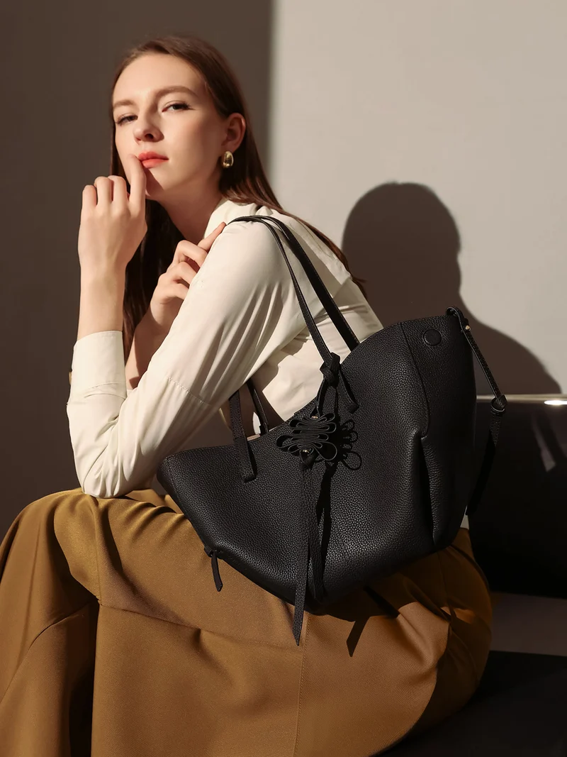Esmeralda Everyday Trapezoid Tote Bag