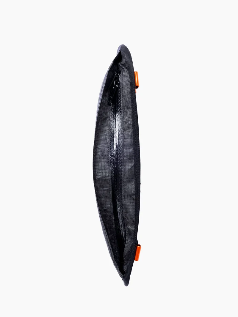Mission Workshop X Carryology Dragkedja i sidan