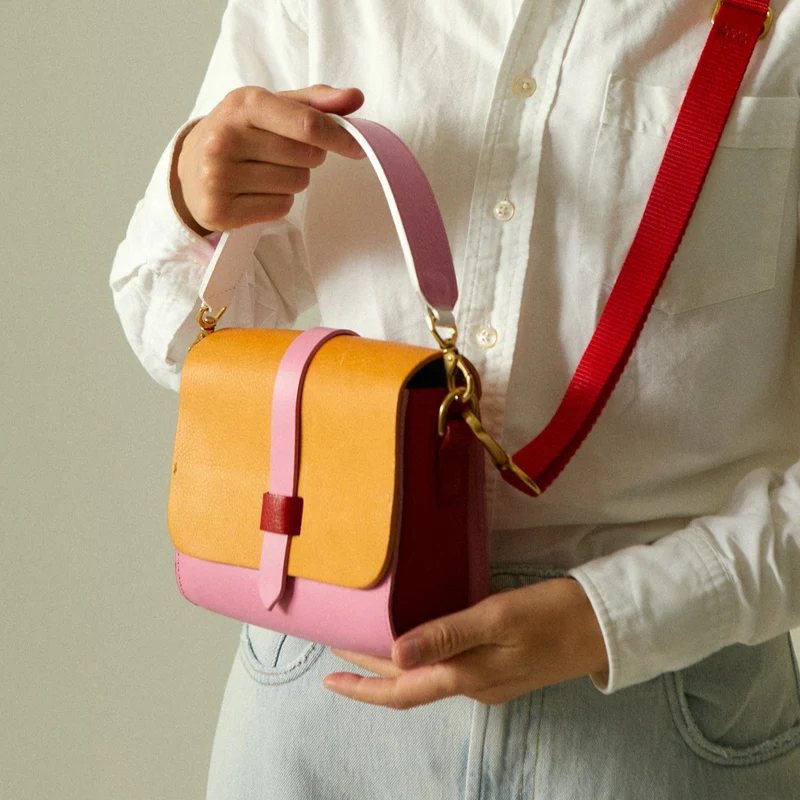 Dinky & Short Strap