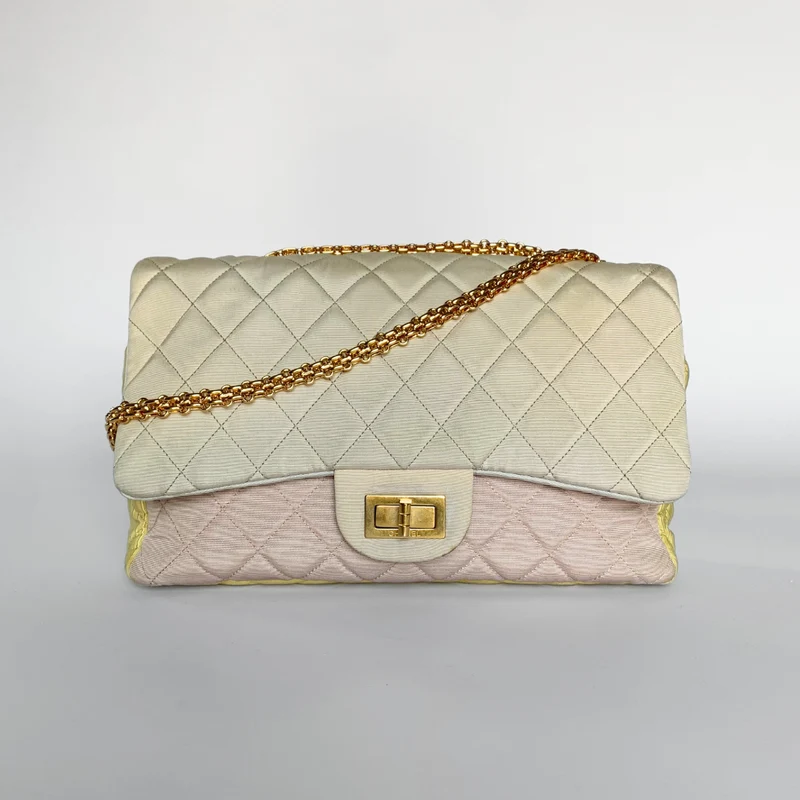 Chanel 2.55 Quiltad väska Nylon