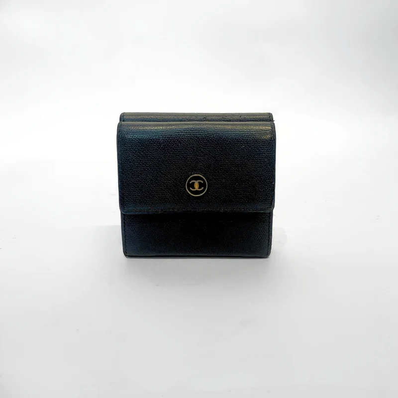 Chanel Coco Mark kompakt trippelvikplånbok