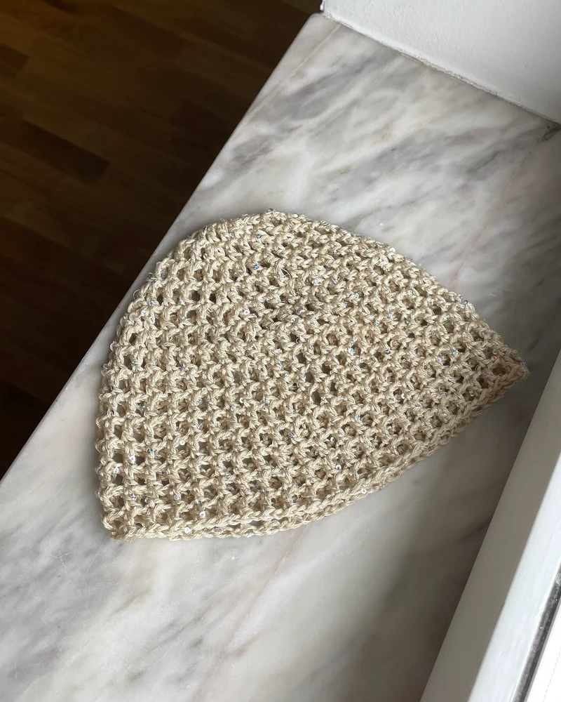 Glitter mesh mössa - Creme