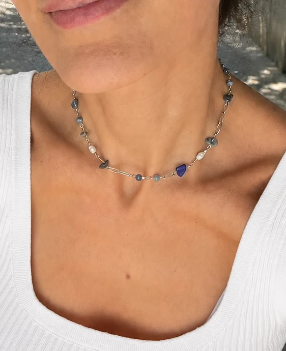 Lapis Lazuli och Pärlhalsband – Silverfärg