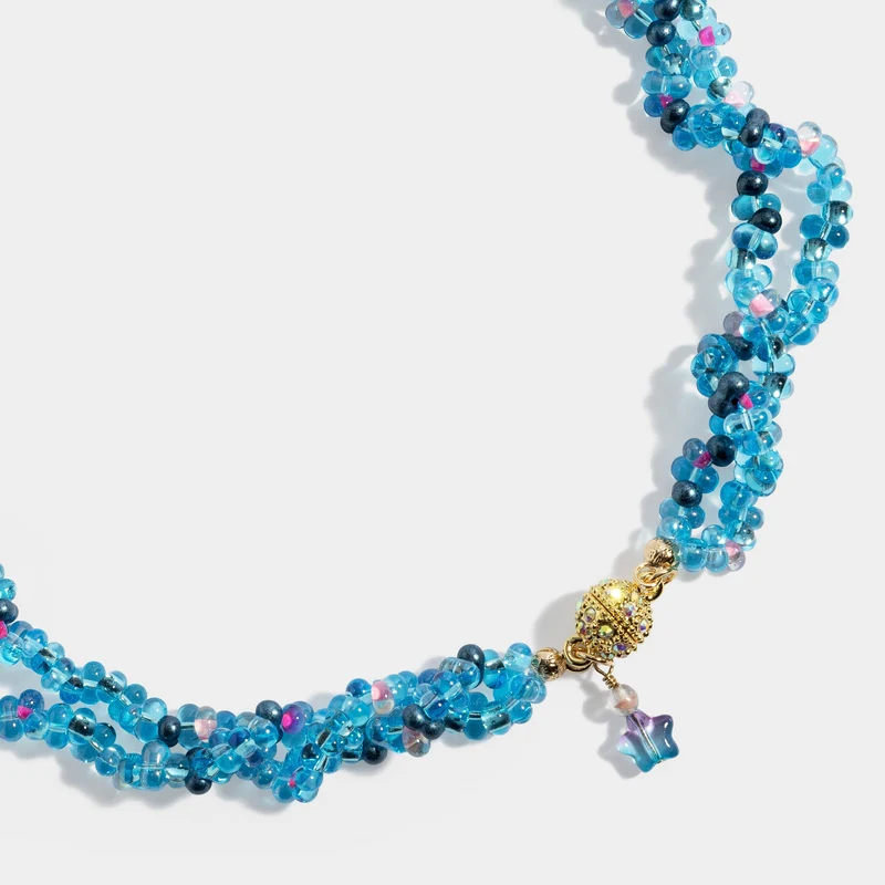 Blå tjeckisk kristall pärlade halsband