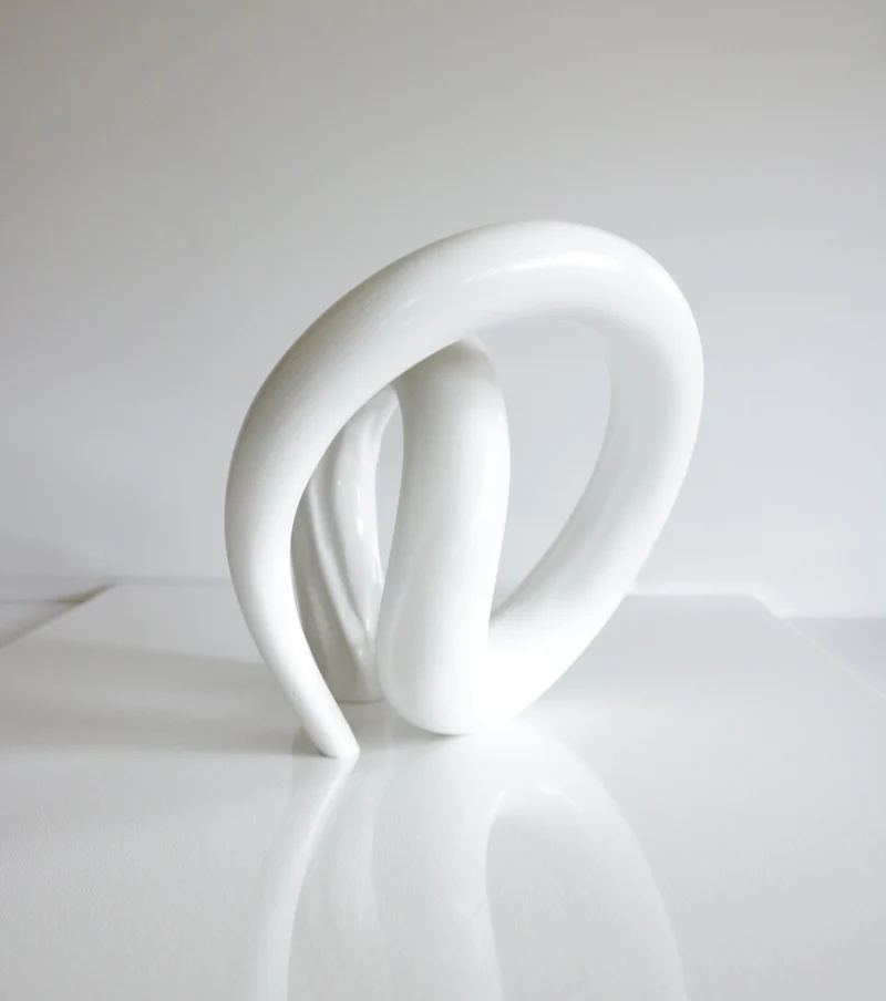 Contorted L Glansig Vit