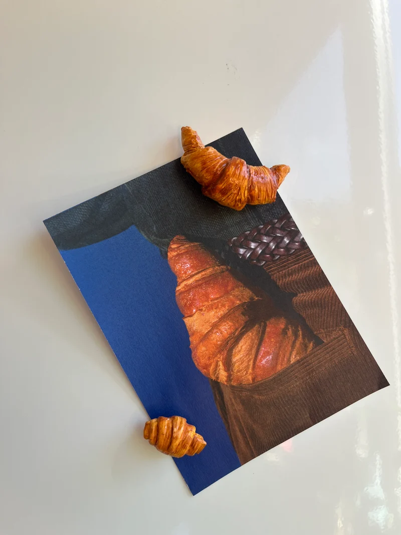 Croissant Magnet