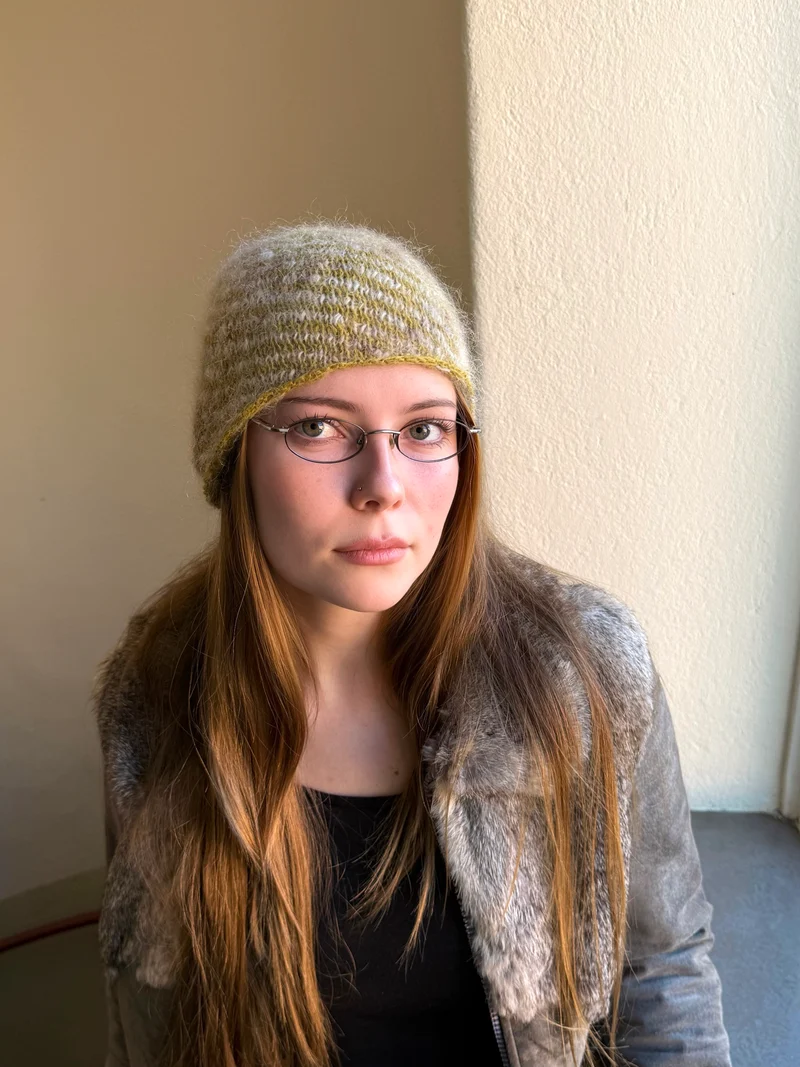 Sneda linjer Mössa (grön/beige)