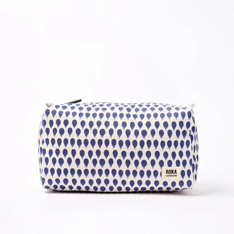 ROKA Mayfair necessär i bomull och canvas | Denim Rain Indigo