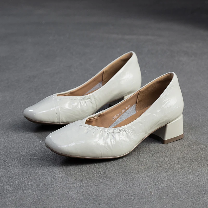 Women's Plain Leather Low Top Chunky Heel Pumps
