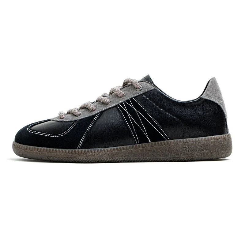 Men’s Plain Leather Trainers – Breathable & Lightweight with Contrast Stitching
