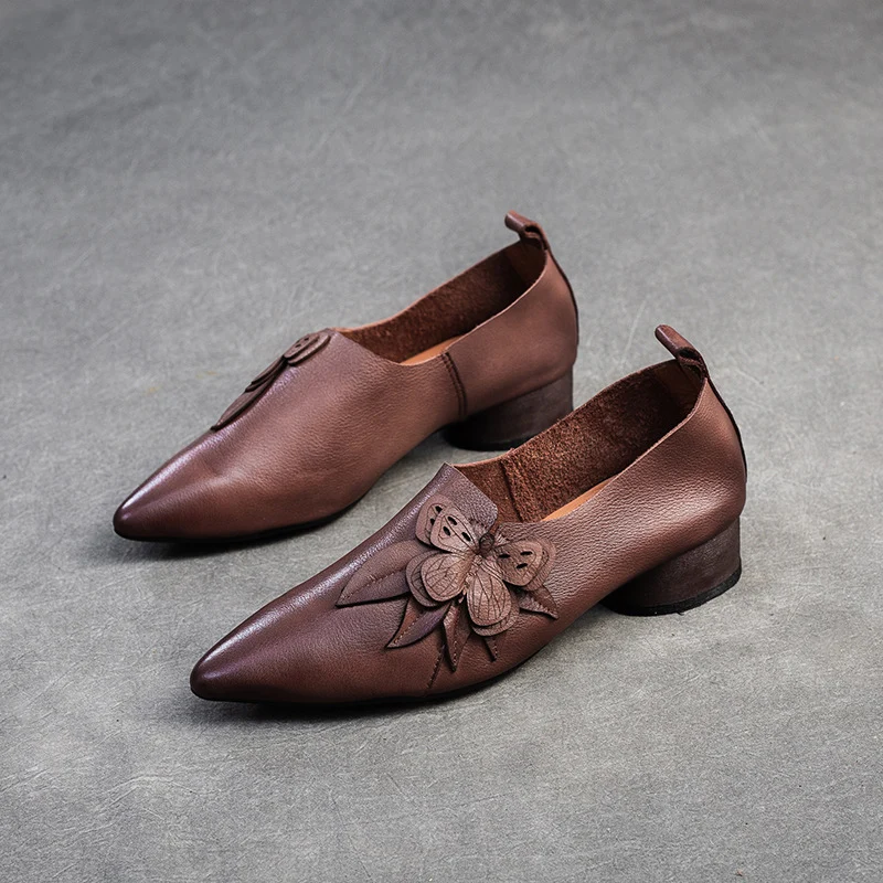 Women Retro Soft Leather Low Block Pumps