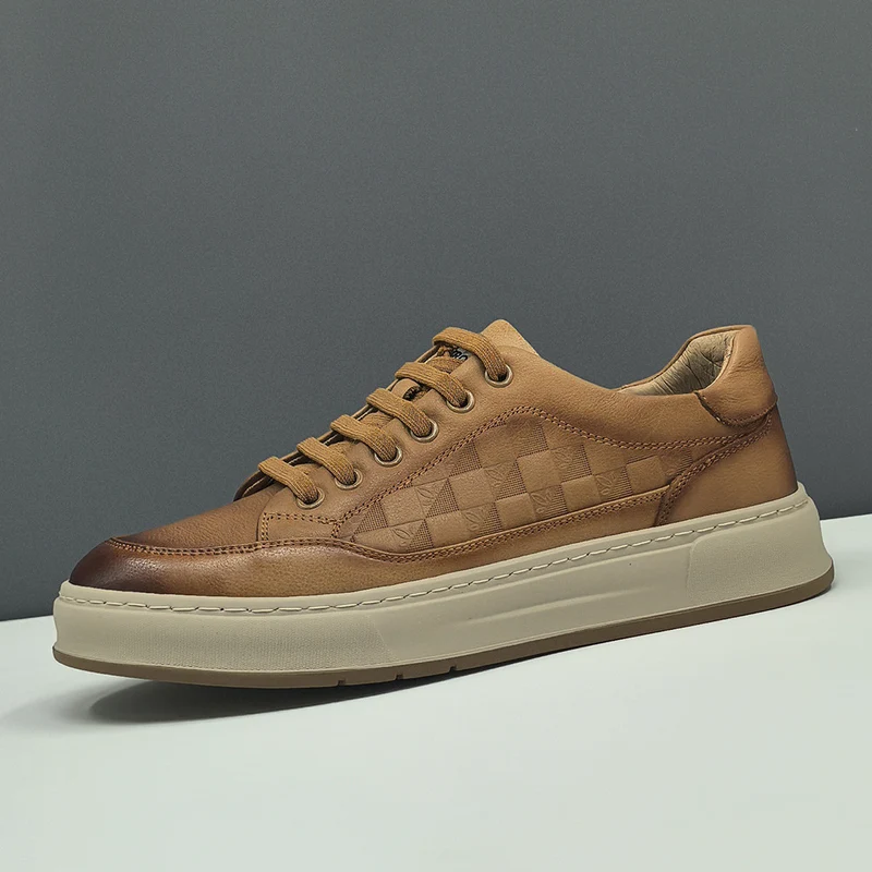 Men Embossed Leather Flat Casual Shoes