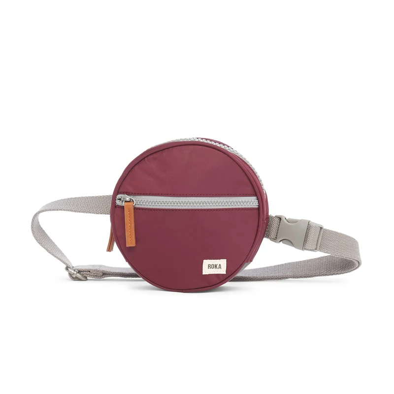 ROKA Paddington D Plum Extra Liten Återvunnen Nylonväska