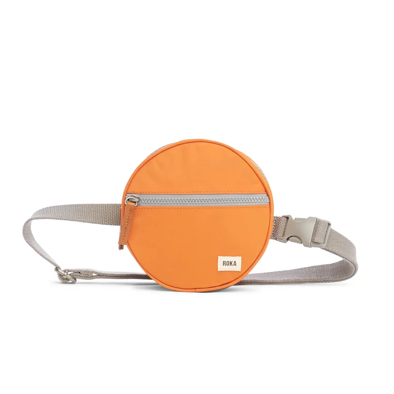 ROKA Paddington D Burnt Orange Extra Liten Återvunnen Nylonväska