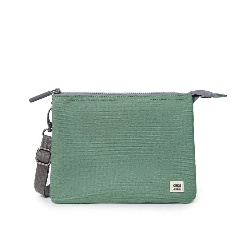 ROKA Carnaby Crossbody XL Frost Återvunnen Canvasväska