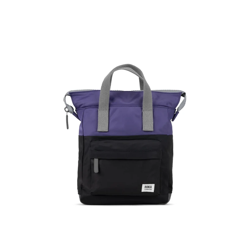 ROKA Kreativt avfall Bantry Liten svart/mulberry-väska i återvunnen nylon
