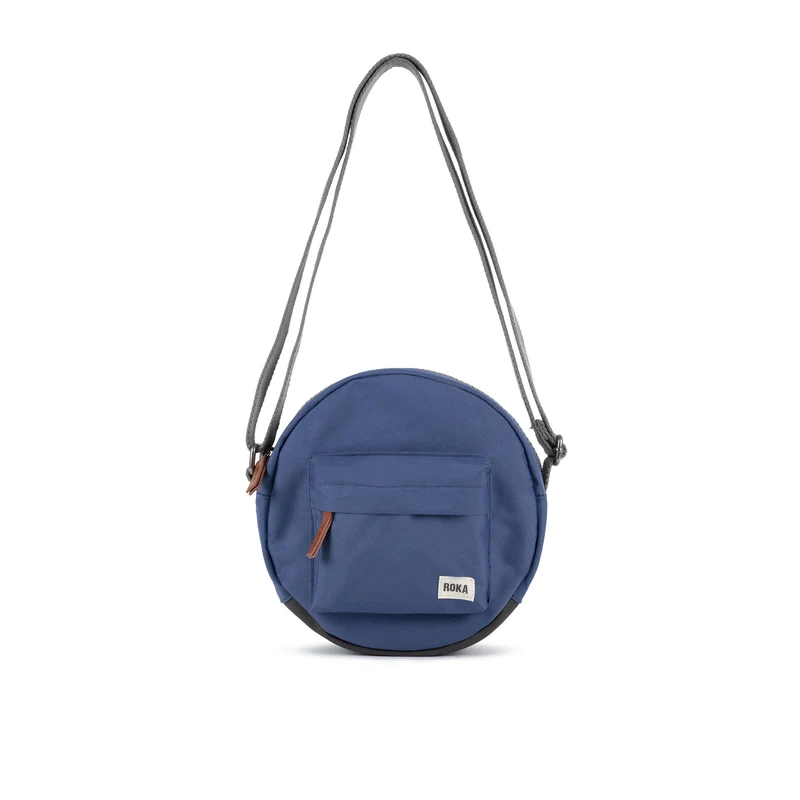 ROKA Paddington B Burnt Blue Liten Återvunnen Canvasväska